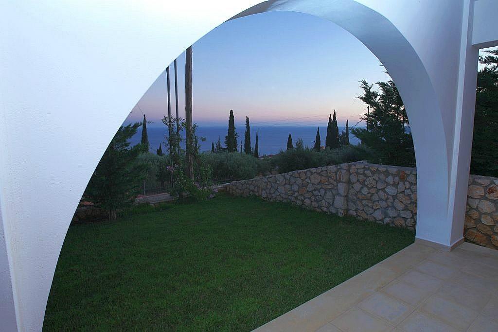Erofili Villas Lourdata  Rum bild
